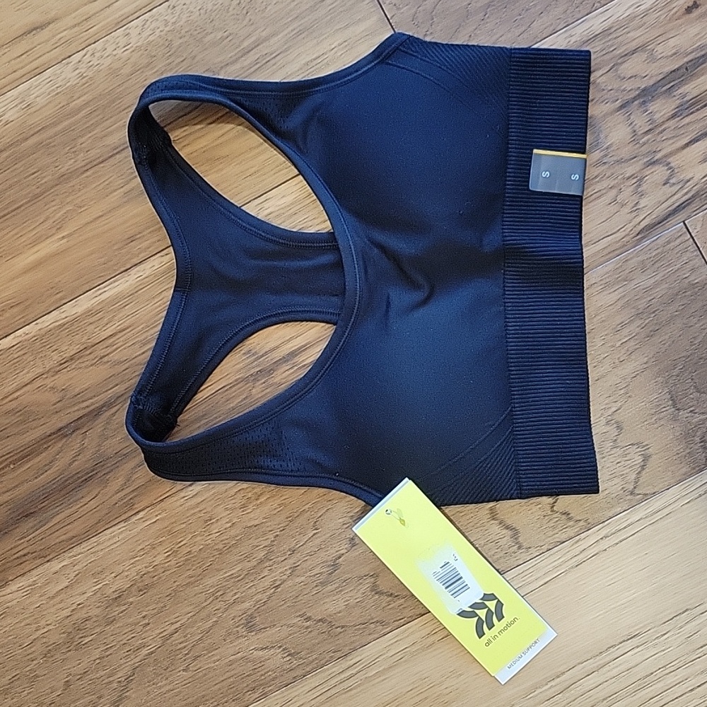 NWT All In Motion Black Medium Support Sports Bra - Size Small